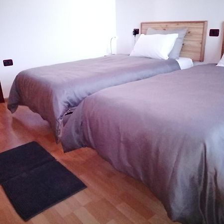 App Isabel Apartment Zminj Bagian luar foto